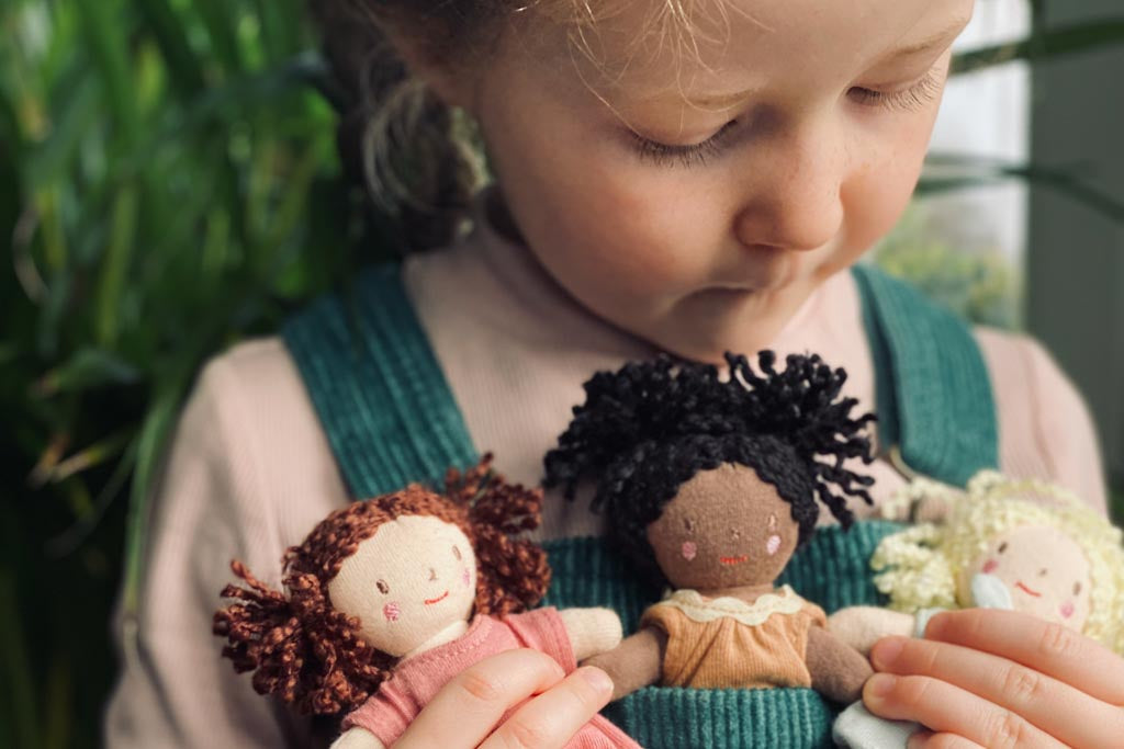 Let's Pretend! A Guide to Imaginative Play