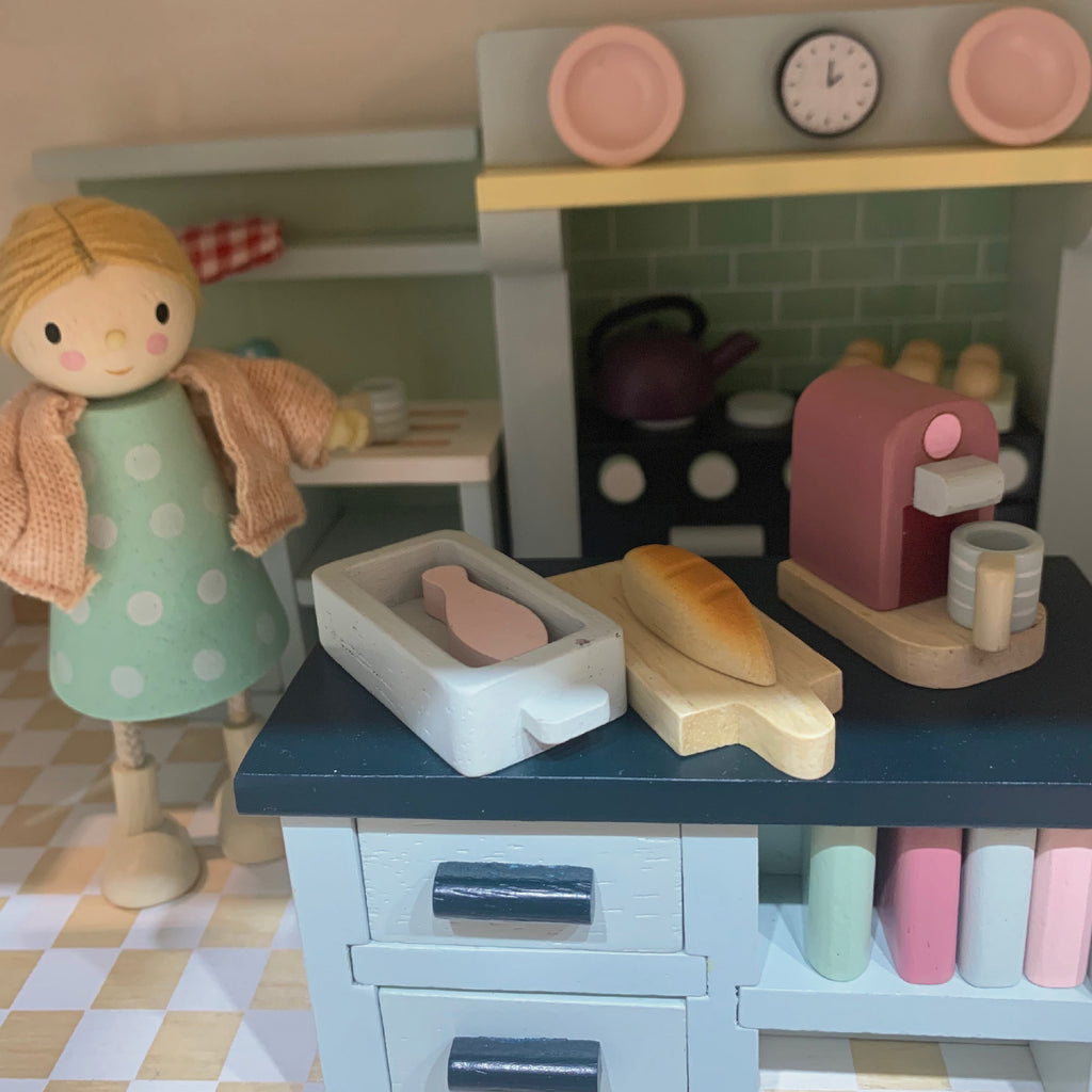 dolls house kitchen furniture
