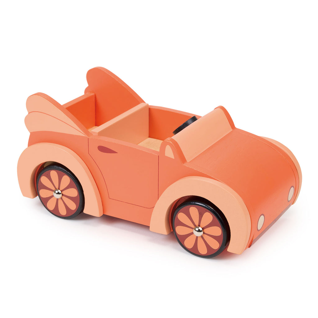 Doll's House Car toy by Mentari